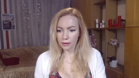 Snapshot of sweety_friend chatting on January 28, 7:10 pm Sweety friend online show from January 28, 7:10 pm