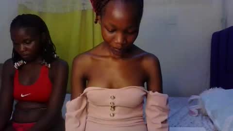 Vickky online show from April 16, 10:56 pm