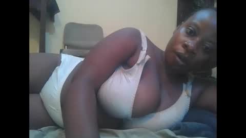 sweetyass25 online show from June 3, 2:33 pm