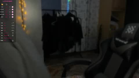 sweetydeviliya online show from December 15, 4:19 am