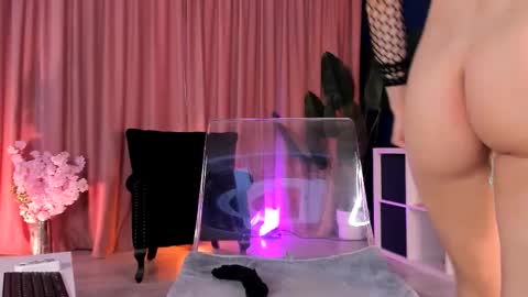 Leya online show from October 31, 6:03 am