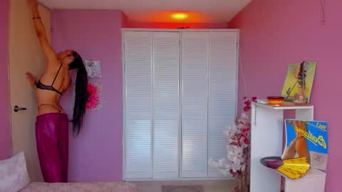 swettcabol online show from September 14, 8:54 pm