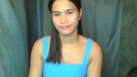 Rhea online show from April 18, 7:58 pm