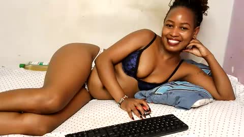 swt_bby online show from May 31, 6:09 pm