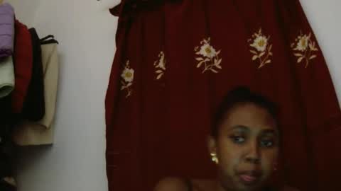 syndiedesiles online show from November 6, 6:00 pm