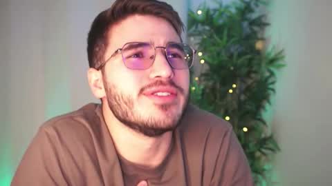 t0ny_wylie online show from March 31, 3:51 am