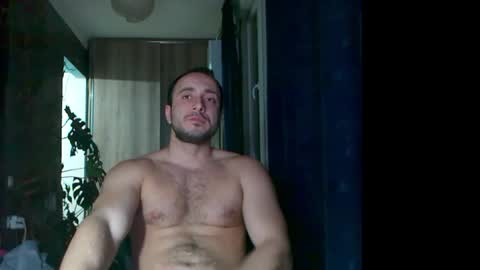 Huracane online show from February 9, 6:21 pm