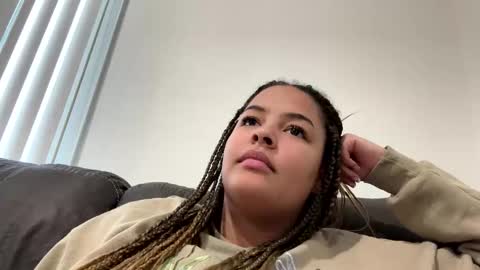 t_princess_t online show from December 17, 8:43 pm