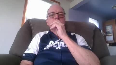 tacrunner66_ online show from March 7, 11:27 pm