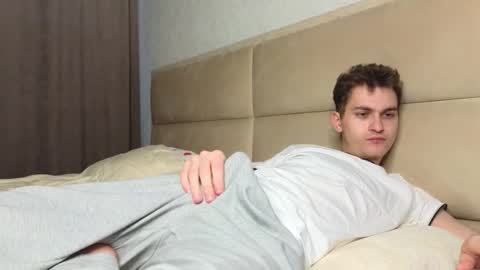 tai_fun online show from January 6, 2:15 am