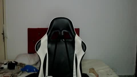 Snapshot of tainara_ebonny chatting on October 16, 9:24 pm Tainara online show from October 16, 9:24 pm