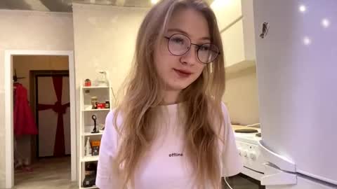 Tessa online show from December 14, 5:52 pm