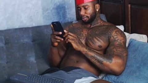 Tairon Tucke online show from January 6, 3:20 am