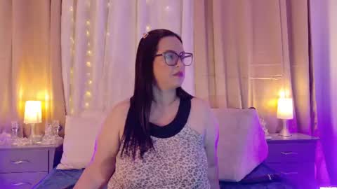 tali  online show from July 31, 8:10 pm