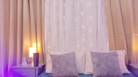 tali  online show from June 16, 5:17 pm