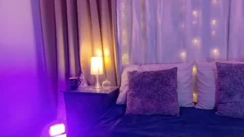 tali  online show from June 19, 6:36 pm