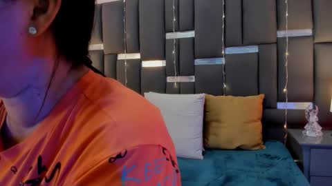 tali  online show from February 3, 6:01 pm