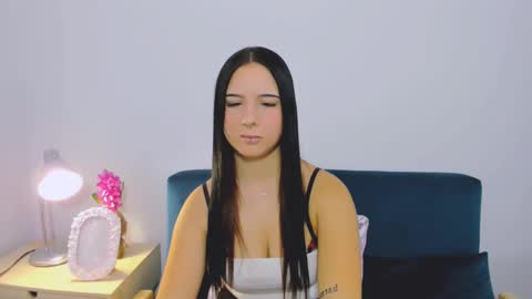 taliasensitive online show from November 21, 10:24 am