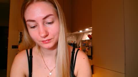  Kira  online show from February 13, 7:22 am