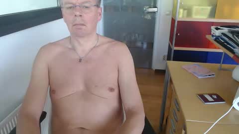 Tall daddy online show from May 5, 12:22 pm