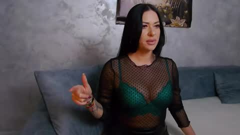 Snapshot of tallida69 chatting on October 31, 8:09 pm Tallida online show from October 31, 8:09 pm