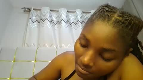 Snapshot of tamia538235 chatting on March 1, 3:53 am tamia online show from March 1, 3:53 am