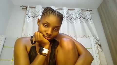 Snapshot of tamia538235 chatting on February 12, 9:43 pm tamia online show from February 12, 9:43 pm