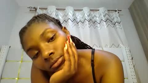 Snapshot of tamia538235 chatting on February 19, 9:47 pm tamia online show from February 19, 9:47 pm