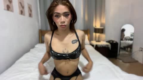 Kylie online show from March 26, 7:13 am