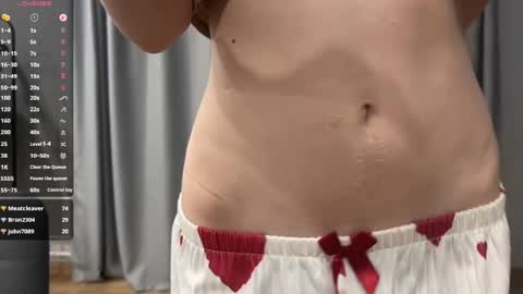 Melissa online show from April 15, 2:09 pm