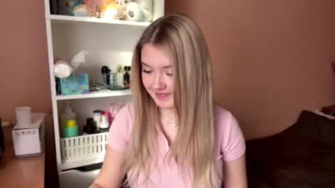 Amy online show from February 22, 9:02 am