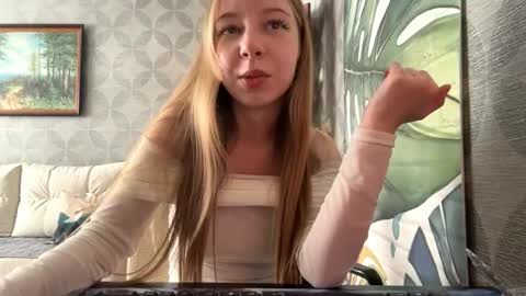 Jenny online show from April 24, 11:23 am