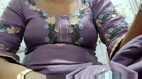 taniya_roy4628 online show from March 21, 11:26 am