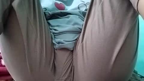 taniya_roy4628 online show from June 9, 9:31 am