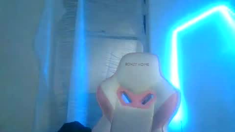 tasha_sky online show from January 18, 12:57 am