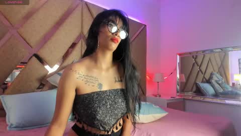 Tashi online show from May 5, 2:01 pm