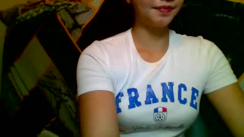 Snapshot of tastelikecola69 chatting on October 15, 5:36 pm tastelikecola69 online show from October 15, 5:36 pm