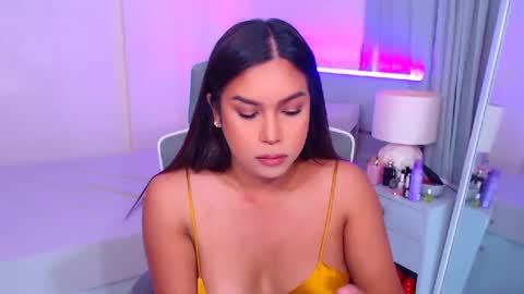 Miss Tati online show from April 18, 5:53 am