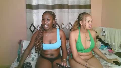 tastie_t online show from October 18, 9:46 am