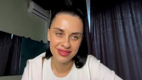 Tati online show from April 1, 1:41 pm