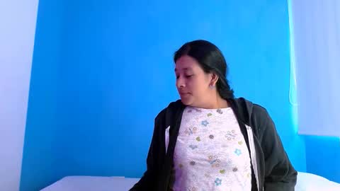 tatissweetie online show from November 15, 12:07 pm