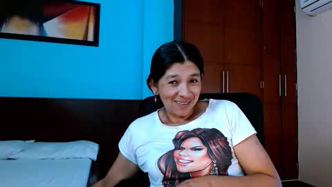 tatissweetie online show from November 18, 12:08 pm