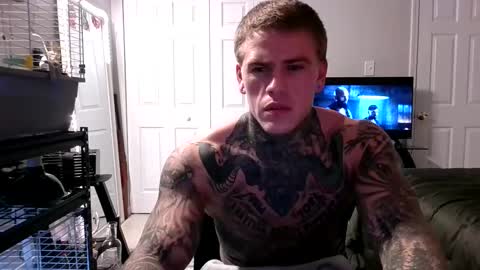 Snapshot of tatteddaddy9000 chatting on February 27, 5:51 am D-Man online show from February 27, 5:51 am