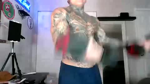 Snapshot of tatteddaddy9000 chatting on October 2, 5:39 am D-Man online show from October 2, 5:39 am