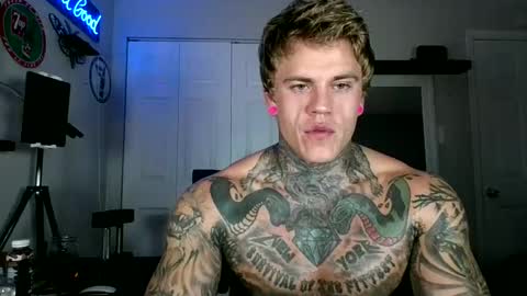 Snapshot of tatteddaddy9000 chatting on October 3, 5:49 am D-Man online show from October 3, 5:49 am
