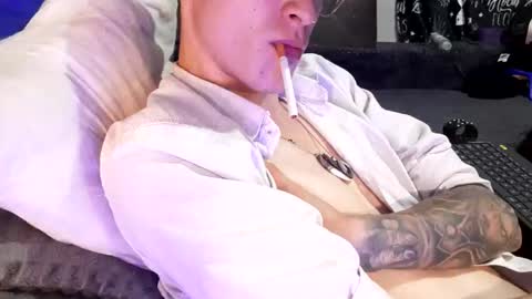 Jean pool online show from April 25, 1:41 pm