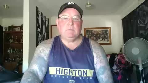 tattzsexy online show from March 10, 1:32 am