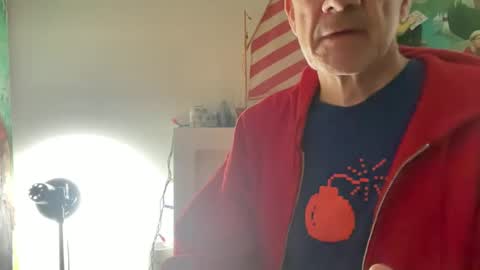 Snapshot of tauromolo chatting on February 11, 7:44 am tauromolo online show from February 11, 7:44 am