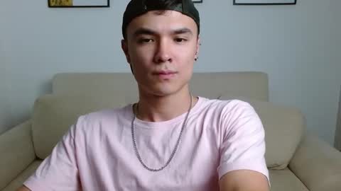 taurus4k online show from December 19, 2:45 am