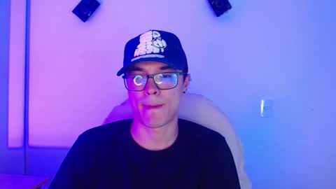 taurus4k online show from October 10, 7:25 am